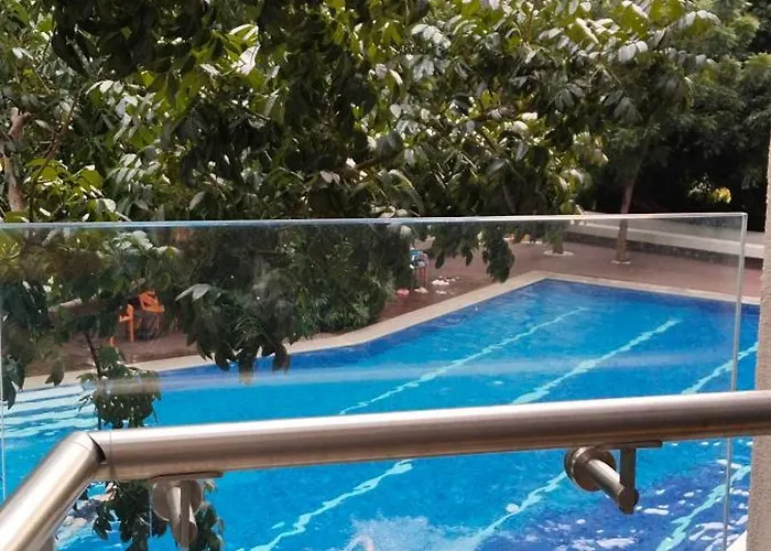 Tambuli 1 Bedroom Beachfront アパート *