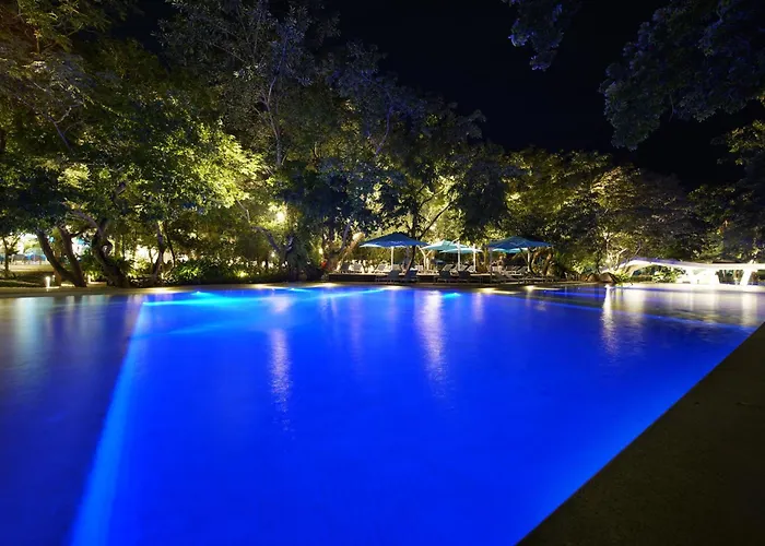 Tambuli 1 Bedroom Beachfront アパート マクタン